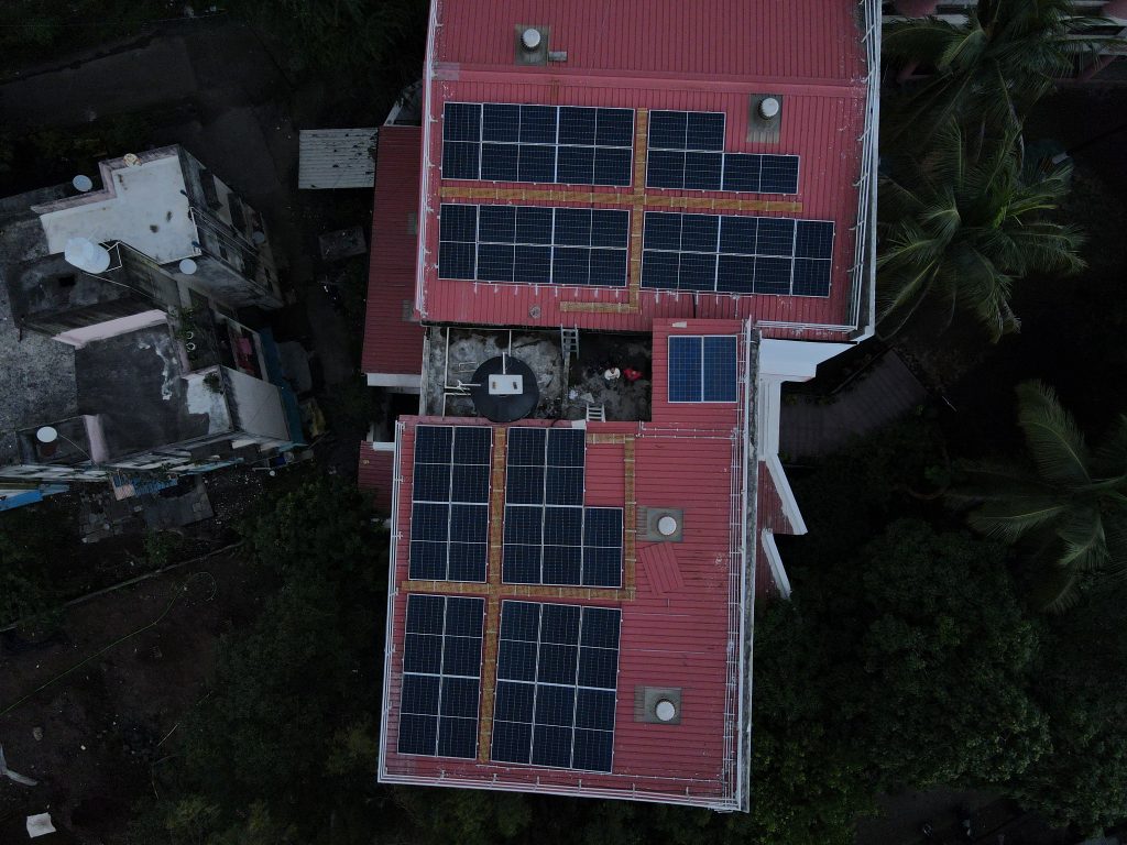 DE_edu_rooftop solar